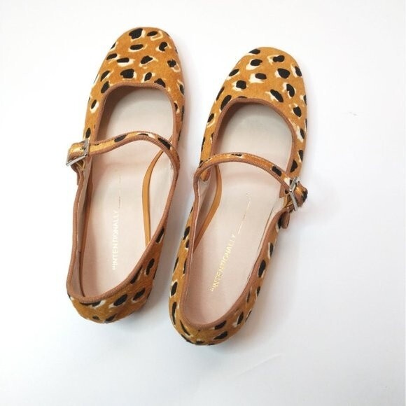 Intentionally Blank Women's Flat Shoes Leather Size 6 - Picture 2 of 12